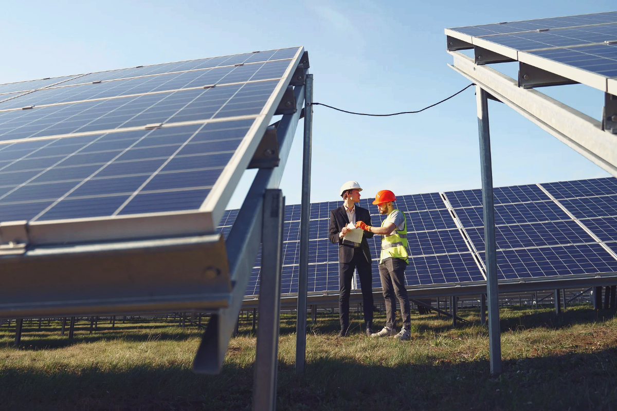 A Energia solar é a ótima maneira de reduzir os custos para a sua empresa